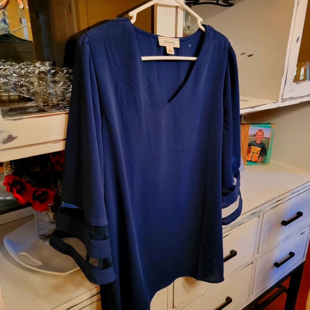 Zenana Large Navy Blue Bell Sleeve Blouse NWOT
